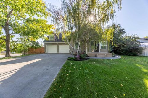 1919 14 St, Didsbury, AB, T0M0A2 | Card Image