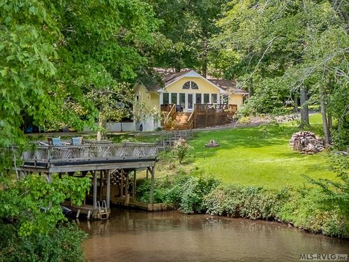 646 Dogwood Dr, Bracey, VA, 23919-1940 | Card Image