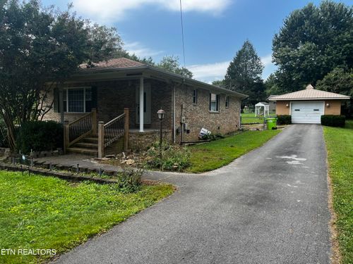 48 Fallingbrook Dr, Crossville, TN, 38555-2853 | Card Image