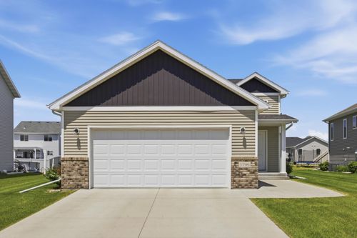 5796 Deb Dr W, West Fargo, ND, 58078-4074 | Card Image