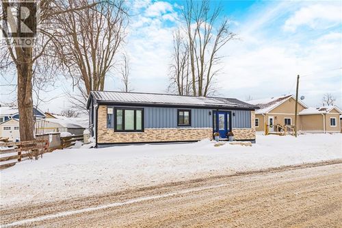 816 S Coast Dr, Nanticoke, ON, N0A1L0 | Card Image