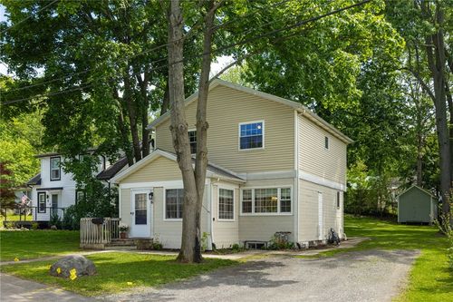 6 Jackson Pl, Fairport, NY, 14450-2504 | Card Image