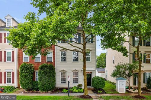 43573 Mink Meadows St, CHANTILLY, VA, 20152-3609 | Card Image