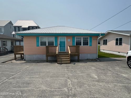 324 N Topsail Dr, Surf City, NC, 28445-6722 | Card Image