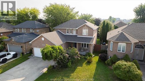1510 Heatherglen Dr, Tecumseh, ON, N8N5A5 | Card Image