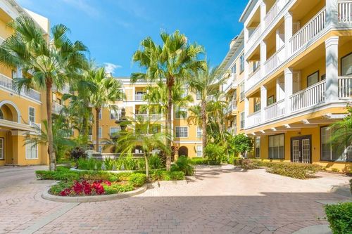 apt-468-860 N Orange Ave, Orlando, FL, 32801-1062 | Card Image