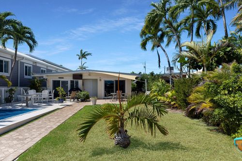 70 7th St, Key Colony Beach, FL, 33051 | Card Image