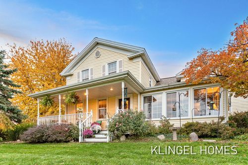 13679 60th Ave, Coopersville, MI, 49404-9725 | Card Image