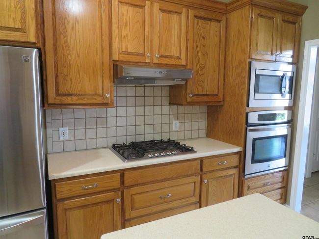 702 W Heritage Dr, House other with 4 bedrooms, 3 bathrooms and null parking in Tyler TX | Image 12