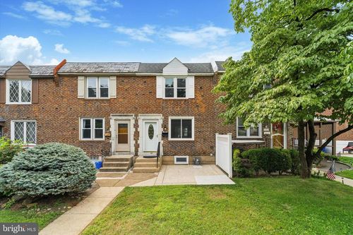 335 N Bishop Ave, Clifton Heights, PA, 19018-1130 | Card Image