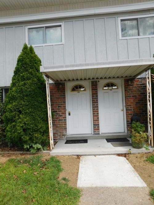 apt-c-19 Denlar Dr, Chester, CT, 06412-1270 | Card Image
