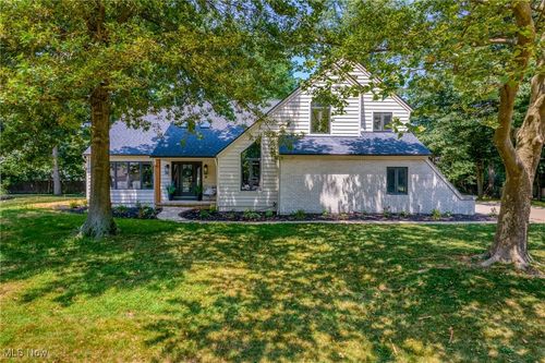 31768 Bayview Dr, Avon Lake, OH, 44012-2435 | Card Image