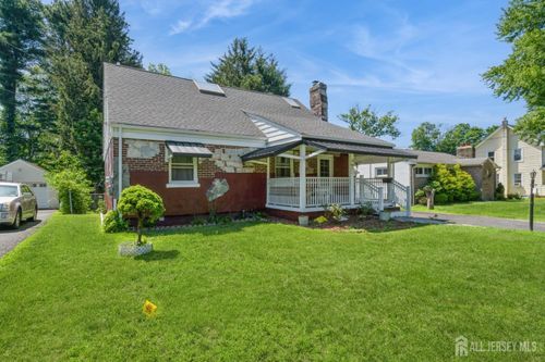 571 Greenbrook Rd, North Plainfield, NJ, 07063-1758 | Card Image