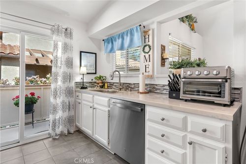 21g-5225 Box Canyon Ct, Yorba Linda, CA, 92887-3984 | Card Image