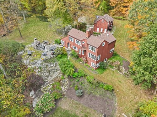 56 Cross Hwy, Redding, CT, 06896-2404 | Card Image
