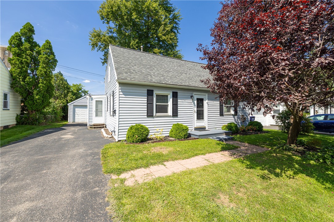 Duxbury Rd, Rochester, NY 14626