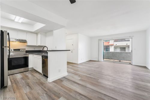 c16-1455 E Katie Ave, Las Vegas, NV, 89119-5628 | Card Image