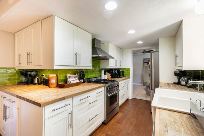 1711 Deerfield Dr, House other with 4 bedrooms, 4 bathrooms and 2 parking in Austin TX | Image 34