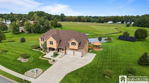 9 Ryan Pl, Fredonia, NY, 14063-2300 | Card Image