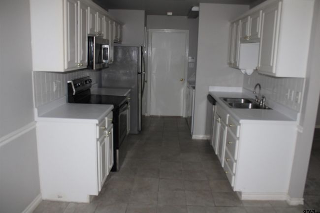 APT-1001 - 5401 Hollytree Dr, Condo with 2 bedrooms, 2 bathrooms and null parking in Tyler TX | Image 8