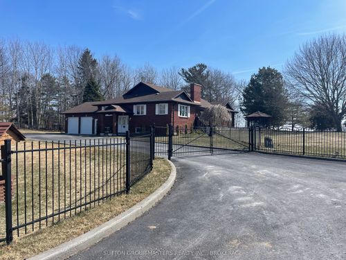 911 School Rd, Kingston, ON, K7L4V1 | Card Image