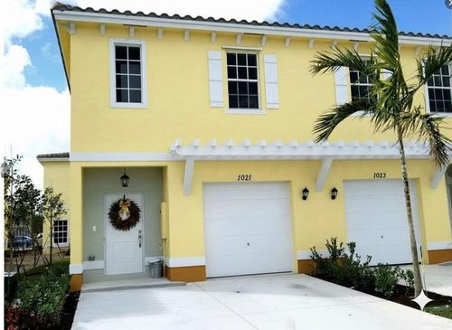 1021 Nw 40th Terrace, Lauderhill, FL, 33313 | Card Image