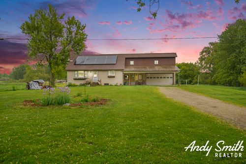 9386 N Vandecar Rd, Farwell, MI, 48622-9506 | Card Image