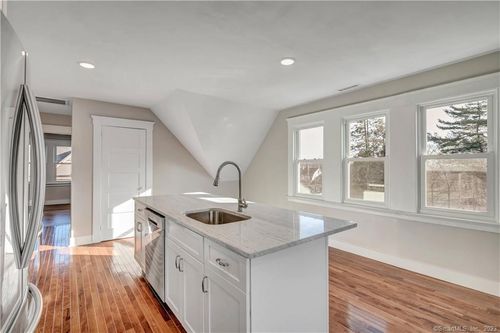 3-22 Hubinger St, New Haven, CT, 06511-4035 | Card Image