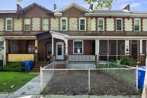 149 7th Ave, ROEBLING, NJ, 08554-1211 | Card Image
