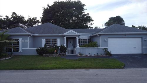 4511 Queen Palm Ln, Tamarac, FL, 33319-3514 | Card Image