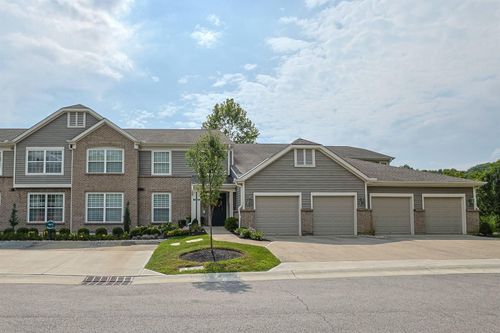 104-2118 Castle Bar Ct, Crescent Springs, KY, 41017-2198 | Card Image