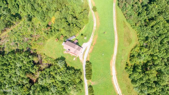 308 Walnut Mountain Farms Loop, House other with 4 bedrooms, 3 bathrooms and null parking in Roan Mountain TN | Image 48