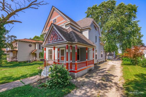 215 S Lincoln Ave, Aurora, IL, 60505-4229 | Card Image