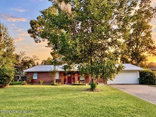 110 Mcgregor Way, Natchez, MS, 39120 | Card Image