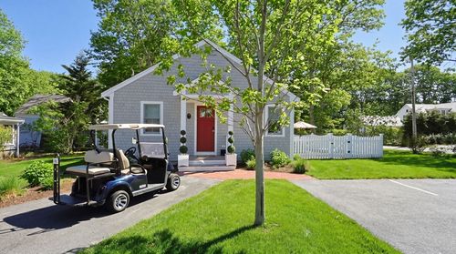 4-16 2nd Ave, Osterville, MA, 02655-2130 | Card Image