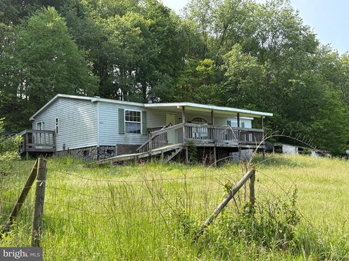 232 Seaford Ln, BRUCETON MILLS, WV, 26525-7446 | Card Image