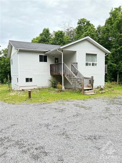 2797 Bellamy Rd, House other with 2 bedrooms, 1 bathrooms and 10 parking in White Lake ON | Image 1