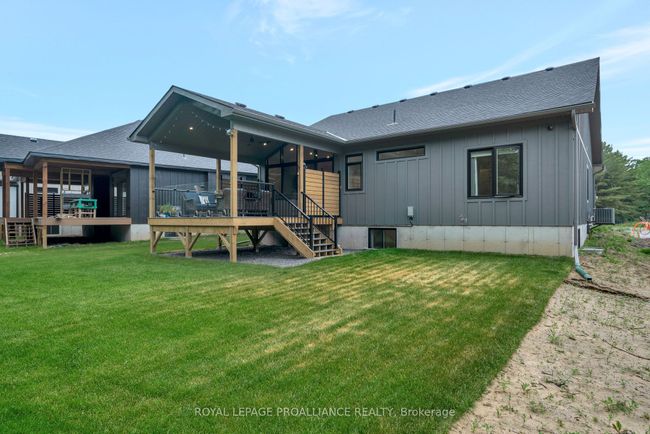 48 Deerview Dr, House other with 3 bedrooms, 3 bathrooms and 4 parking in Quinte West ON | Image 37