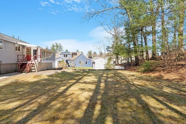 1096 W Hollis St, House other with 3 bedrooms, 3 bathrooms and null parking in Nashua NH | Image 8