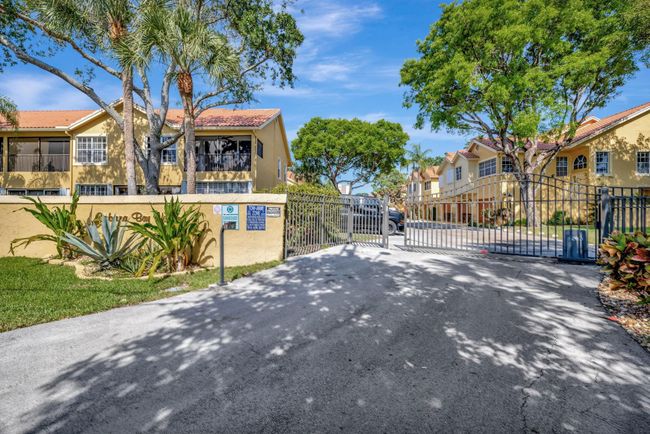 APT-506 - 2121 S Ocean Blvd, Condo with 2 bedrooms, 2 bathrooms and null parking in Pompano Beach FL | Image 48
