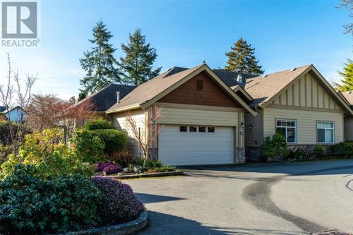 14-3281 Maplewood Road, Saanich, BC, V8P3M4 | Card Image