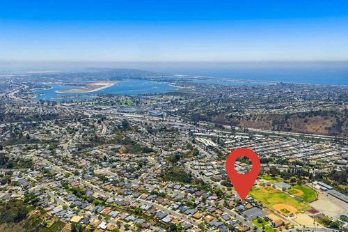 3380 Moraga Ct, San Diego, CA, 92117-4423 | Card Image