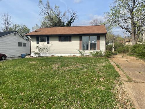 209 Grampian Rd, Saint Louis, MO, 63137-3804 | Card Image