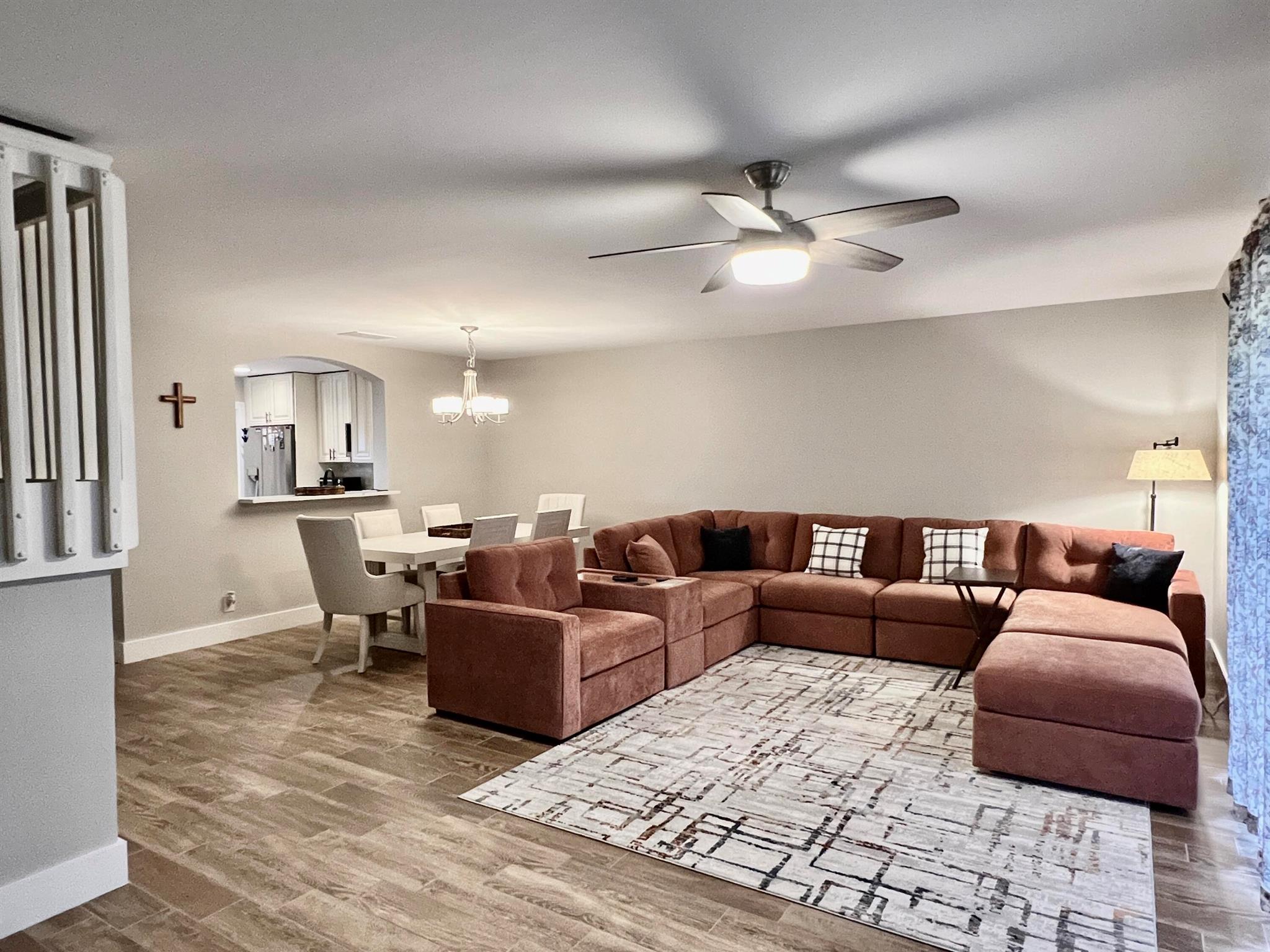 Pinemore Ln, Lake Worth, FL 33463