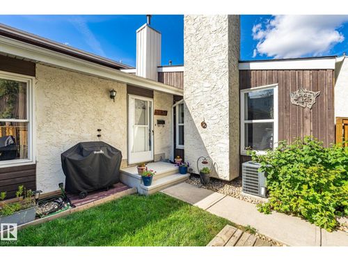 6522 184 St Nw, Edmonton, AB, T5T2P1 | Card Image