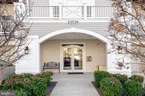 206-23530 F D R Blvd, CALIFORNIA, MD, 20619-7048 | Card Image