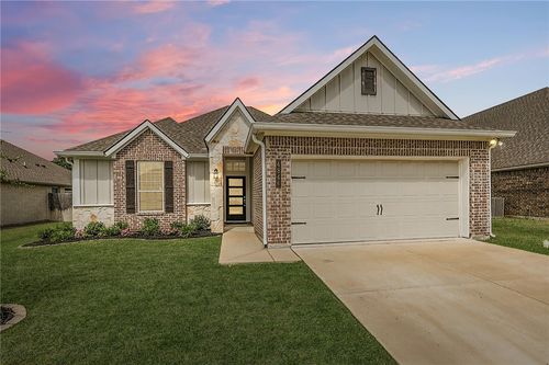 4846 Native Tree Ln, College Station, TX, 77845-2713 | Card Image