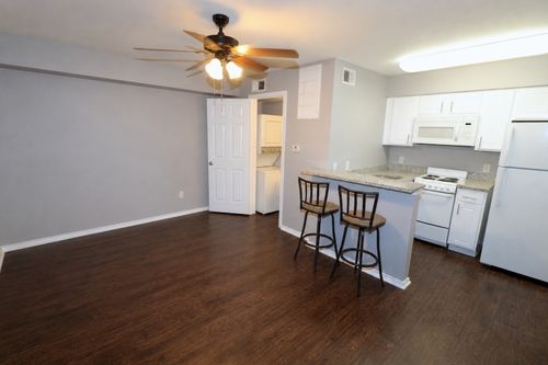 p308-9831 Walnut Street, Dallas, TX, 75243 | Card Image