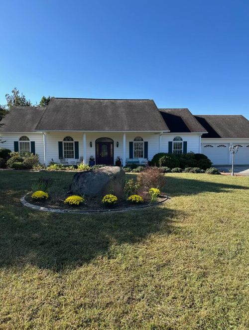 103 Par Five Ln, Hardy, VA, 24101-2632 | Card Image
