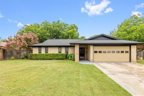 2507 16th St, Brownwood, TX, 76801-7802 | Card Image